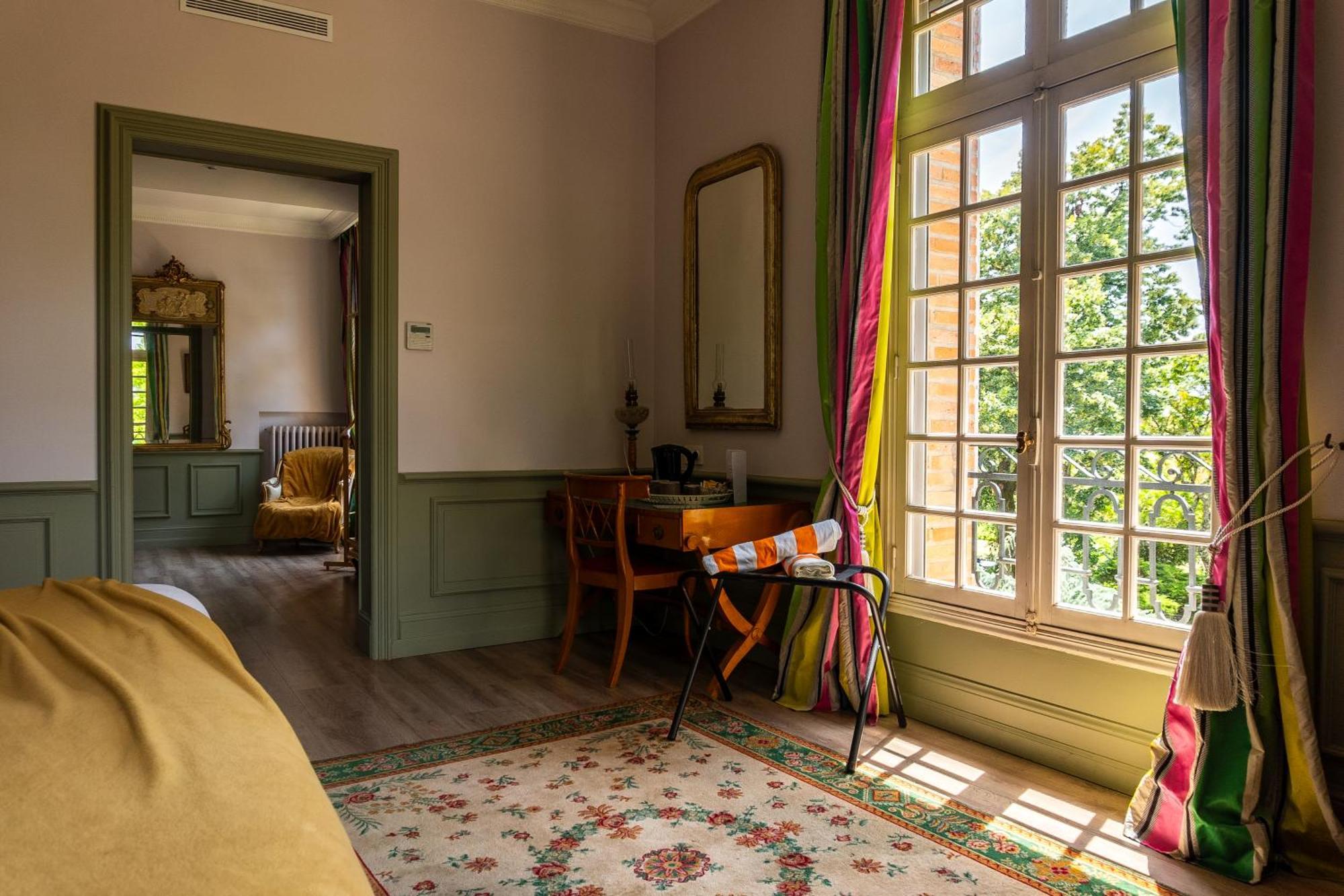 Castel Bois Marie, Maison D'Hotes Montauban Exterior photo A room at the hotel
